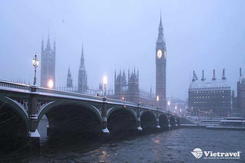 LONDON – STONEHENGE – LONDON – TRẢI NGHIỆM CHỢ GIÁNG SINH (Ăn ba bữa)